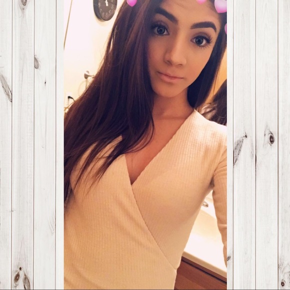 Meet your Posher, Andrea - Picture 1 of 1